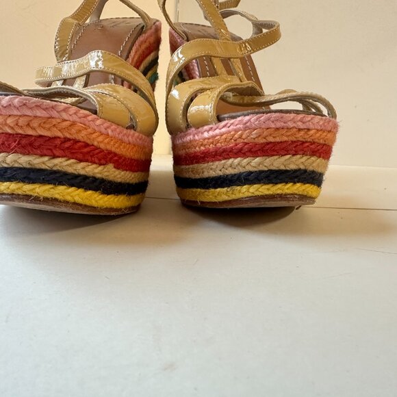 KATE SPADE SZ11 RAINBOW PLATFORM TAN PATENT LEATHER HIGH WEDGE ESPADRILLE SANDAL - Picture 3 of 8